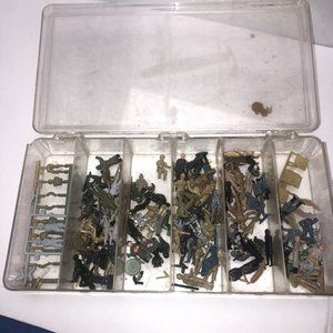 Huge Airfix 1/72 figures lot With Storage. Mixed Lot Of Troops. Army Men Mixed